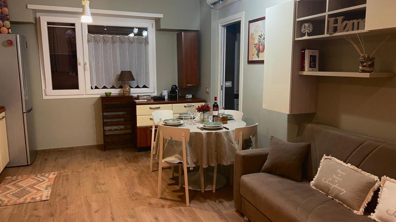 Apartamento Frank Host Lux , Metro A A 50 M, Simple Check-in Con Codice A Qualsiasi Orario Roma